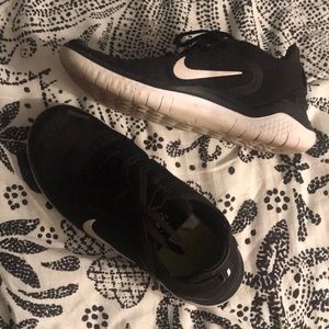 black nike sneakers